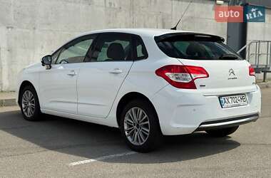 Хэтчбек Citroen C4 2013 в 
