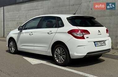 Хэтчбек Citroen C4 2013 в 