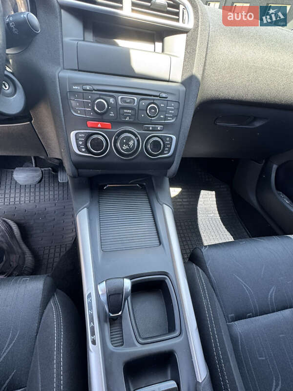 Хэтчбек Citroen C4 2013 в Киеве