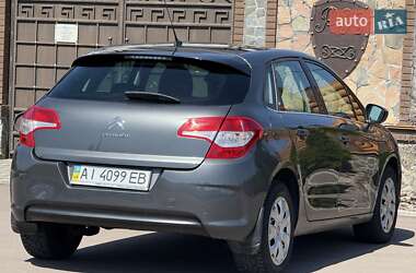 Хэтчбек Citroen C4 2012 в 