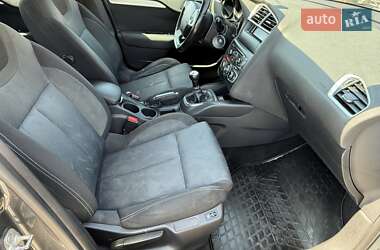 Хэтчбек Citroen C4 2012 в 