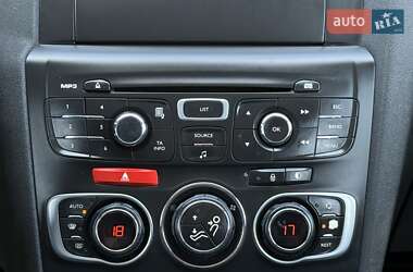 Хэтчбек Citroen C4 2012 в 