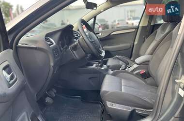 Хэтчбек Citroen C4 2012 в 