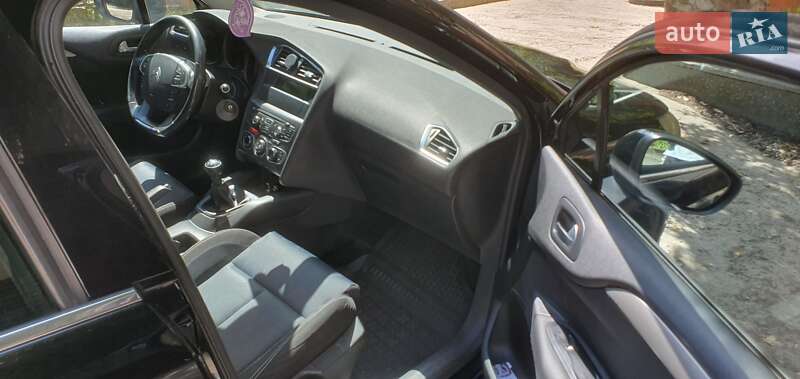 Хэтчбек Citroen C4 2010 в Ивано-Франковске