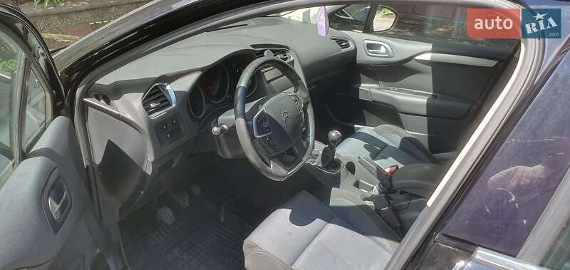 Хэтчбек Citroen C4 2010 в Ивано-Франковске