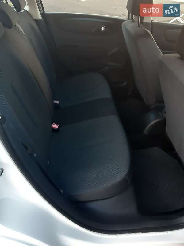 Хэтчбек Citroen C4 2009 в Костополе