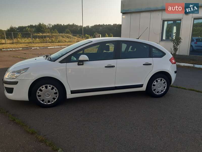 Хэтчбек Citroen C4 2009 в Костополе