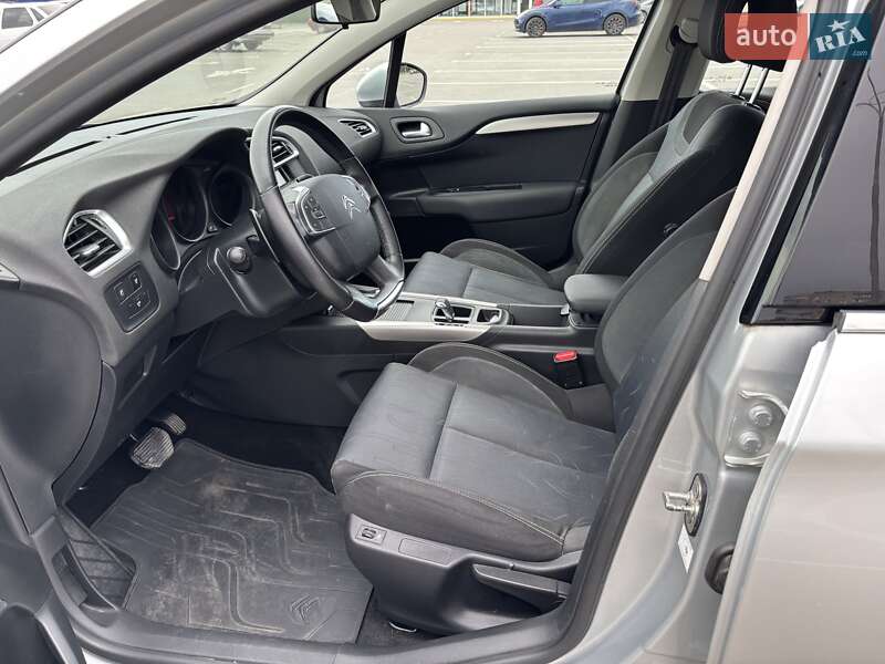 Хэтчбек Citroen C4 2012 в Каменец-Подольском