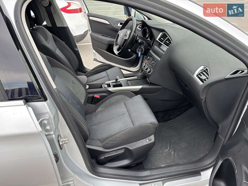 Хэтчбек Citroen C4 2012 в Каменец-Подольском