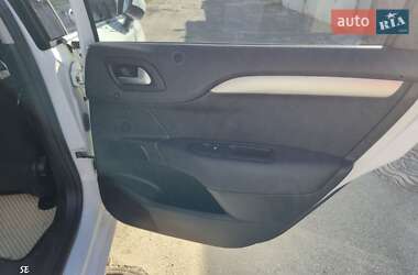 Хэтчбек Citroen C4 2013 в 