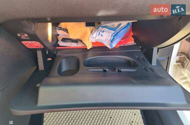 Хэтчбек Citroen C4 2013 в 