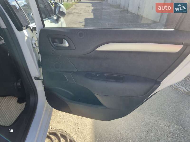 Хетчбек Citroen C4 2013 в Києві