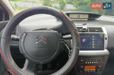 Хэтчбек Citroen C4 2010 в 