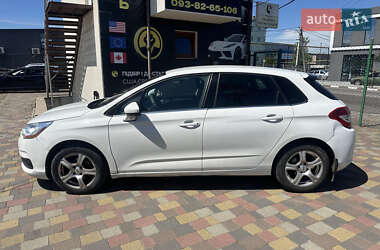 Хэтчбек Citroen C4 2012 в 