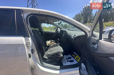 Хэтчбек Citroen C4 2012 в 