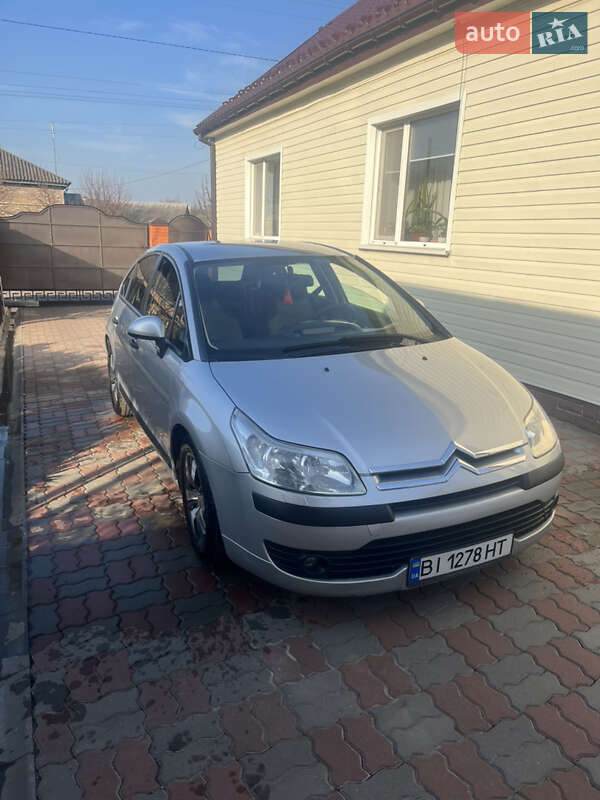 Хэтчбек Citroen C4 2008 в Пирятине