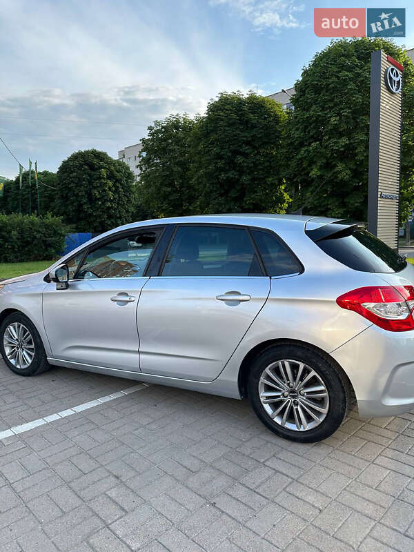 Хэтчбек Citroen C4 2011 в Луцке