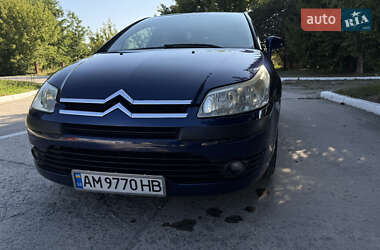 Хэтчбек Citroen C4 2005 в 