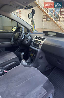 Хэтчбек Citroen C4 2006 в 