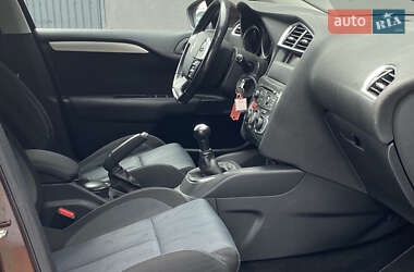 Хэтчбек Citroen C4 2011 в 
