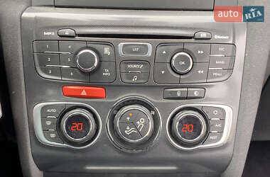 Хэтчбек Citroen C4 2011 в 