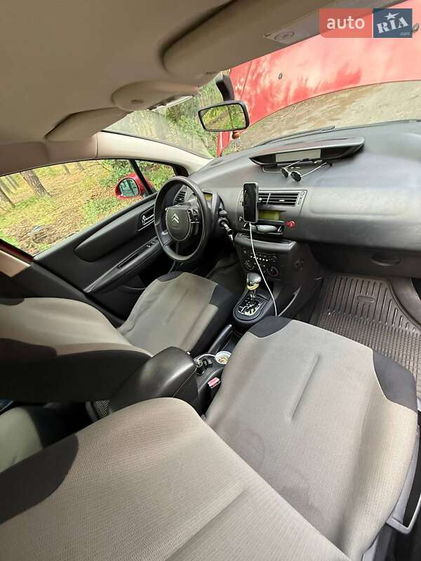 Хетчбек Citroen C4 2006 в Києві фото 9 Хетчбек Citroen C4 2006 в Києві