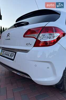Хэтчбек Citroen C4 2012 в 
