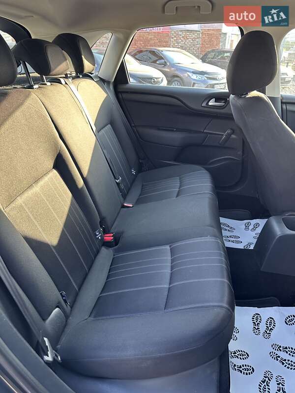 Хэтчбек Citroen C4 2011 в Смеле