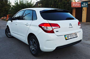 Хэтчбек Citroen C4 2013 в 
