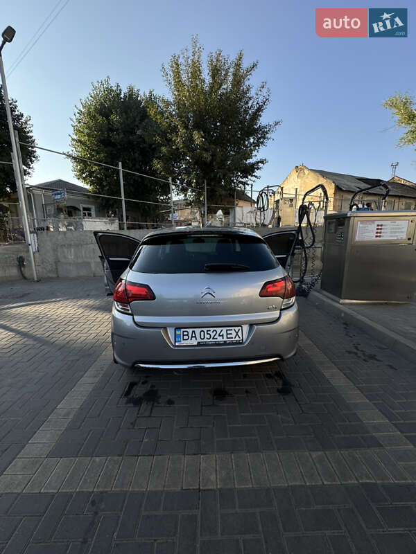 Хэтчбек Citroen C4 2017 в Кропивницком