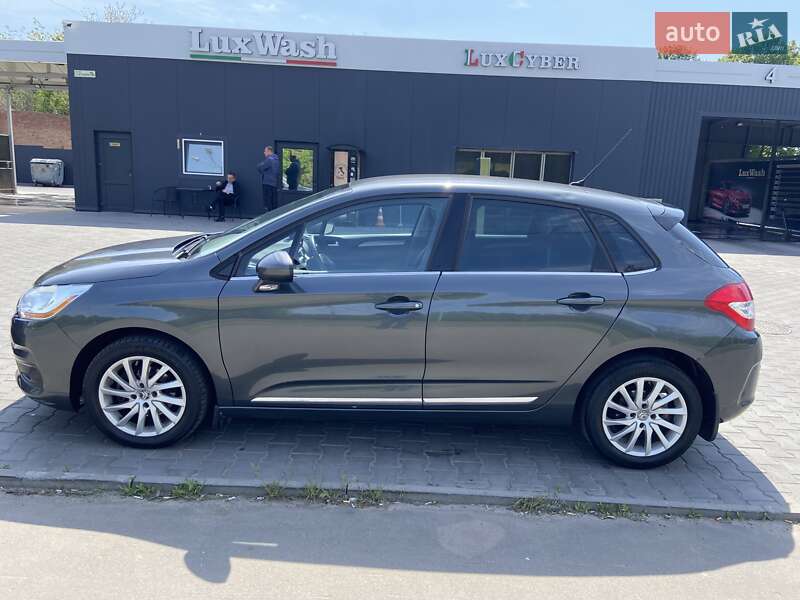 Хэтчбек Citroen C4 2012 в Полтаве