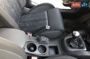 Хэтчбек Citroen C4 2013 в 