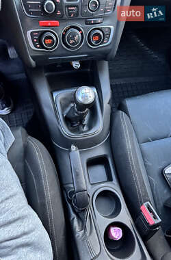 Хэтчбек Citroen C4 2011 в 