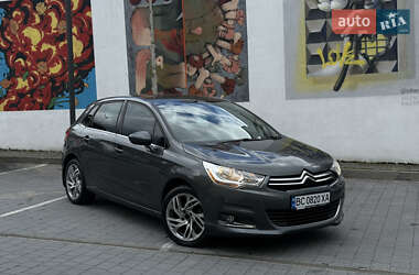 Хэтчбек Citroen C4 2012 в 