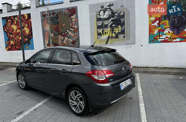 Хэтчбек Citroen C4 2012 в 