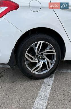 Хэтчбек Citroen C4 2014 в 
