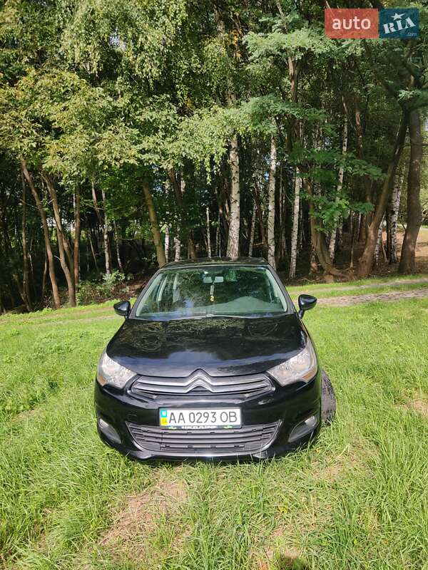 Хэтчбек Citroen C4 2013 в Киеве