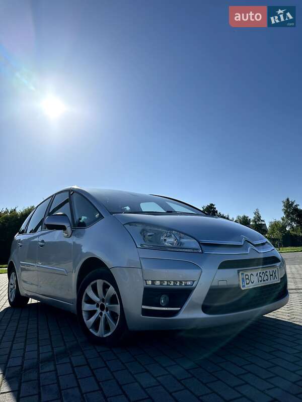 Хэтчбек Citroen C4 2012 в Львове