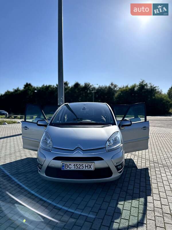 Хэтчбек Citroen C4 2012 в Львове