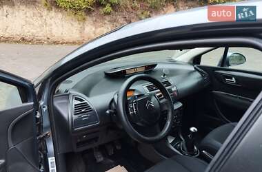 Хетчбек Citroen C4 2004 в  фото 6 Хетчбек Citroen C4 2004 в