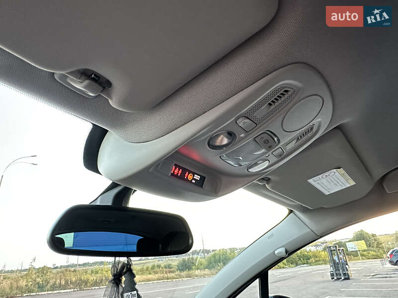 Хэтчбек Citroen C4 2012 в Ровно