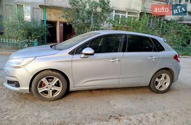 Хэтчбек Citroen C4 2011 в 