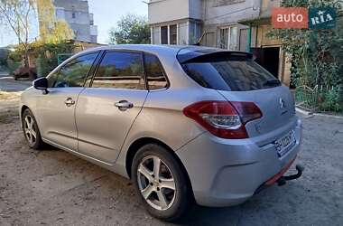 Хэтчбек Citroen C4 2011 в 