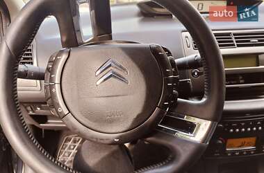 Хэтчбек Citroen C4 2009 в 