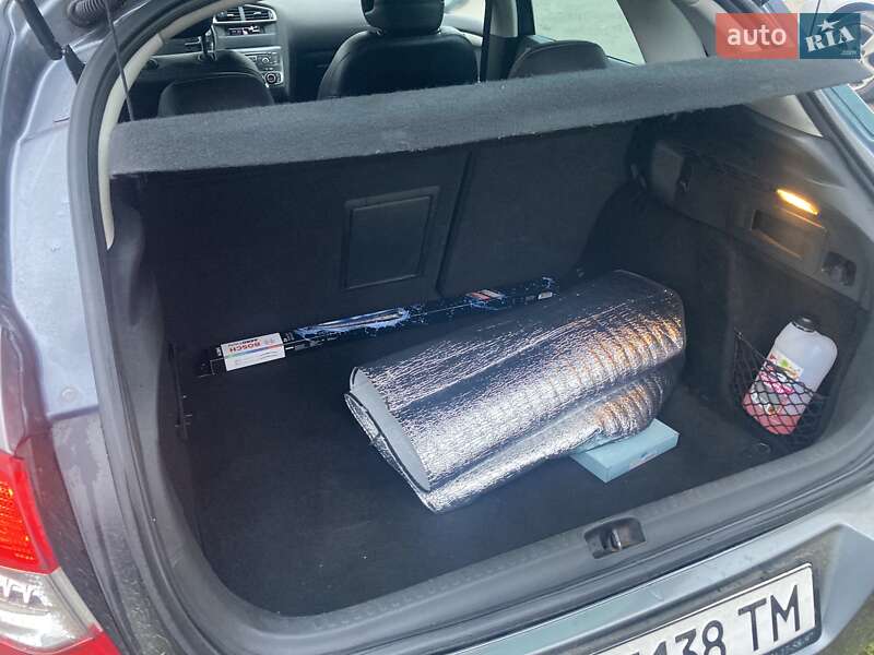 Хэтчбек Citroen C4 2011 в Киеве фото 10 Хэтчбек Citroen C4 2011 в Киеве