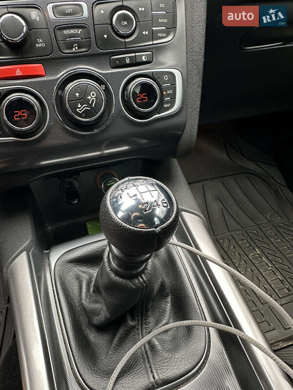 Хетчбек Citroen C4 2011 в Ужгороді фото 12 Хетчбек Citroen C4 2011 в Ужгороді