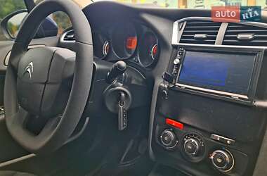 Хэтчбек Citroen C4 2011 в 