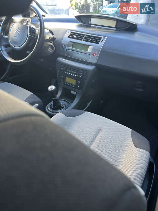 Хэтчбек Citroen C4 2010 в Львове