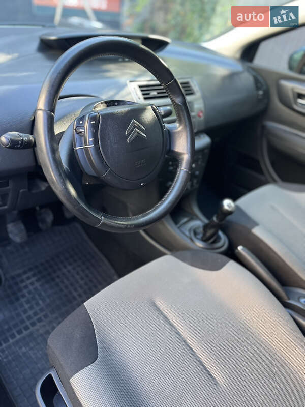 Хэтчбек Citroen C4 2010 в Львове