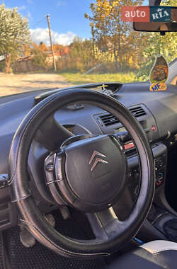 Купе Citroen C4 2008 в 